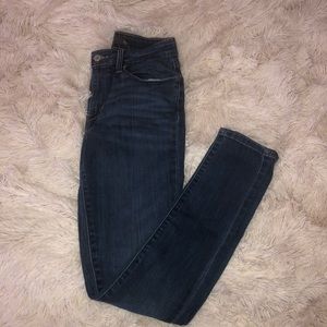 Levi’s skinny jeans
